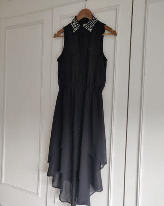 Vestito nero elegante con colletto perle – chiffon