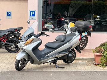 Suzuki Burgman 400 + promozione