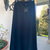 Vestito da cerimonia nero molto elegante.