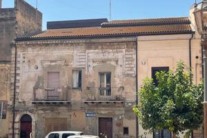 Quadrilocale da ristrutturare