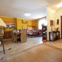 VILLA A SCHIERA A DURAZZANO