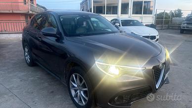 Alfa Romeo Stelvio 2.2 Turbodiesel 210 CV AT8 Q4 B