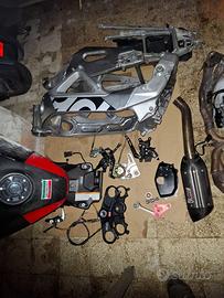 Aprilia rsv4 ricambi