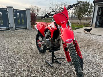 Honda CRF 450 2022 Red Moto