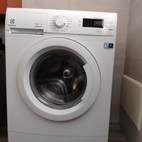 Lavatrice  slim electrolux