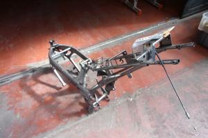 Telaio con documenti honda deauville 650