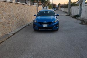 KIA XCeed 1.6 CRDi 115 CV DCT Style – Pari al nuov