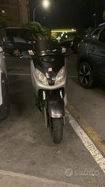 Xmax 125