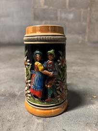 Boccale da birra vintage in ceramica a rilievo
