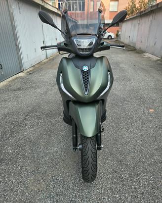 beverly 300 S
