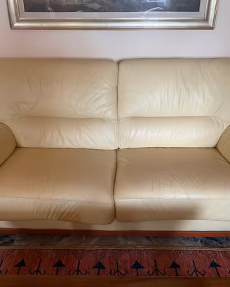 Divano in vera pelle