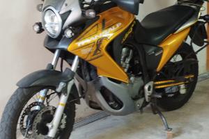 Transalp Honda 700