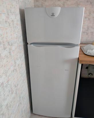 frigorifero indesit 