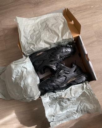 Scarpe nere “track 2”