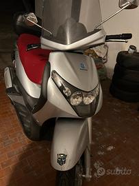 Piaggio Beverly 125
