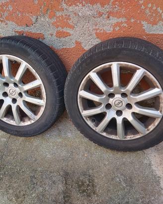 Gomme invernali con cerchi in lega 