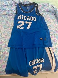 pantaloncini e smanicata da basketball