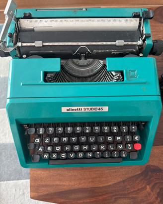 Macchina da scrivere Olivetti Studio 45