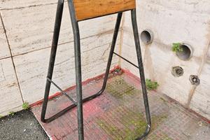 Cavalletto per piccoli motori fuoribordo 