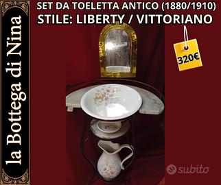 Toeletta Antica con Servizio in Porcellana