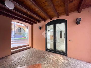 UFFICIO A DESENZANO DEL GARDA