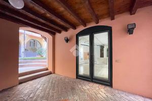 UFFICIO A DESENZANO DEL GARDA