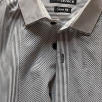 Stock camicia elegante da uomo