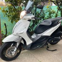 Beverly 350 Tourer 2016 bianco