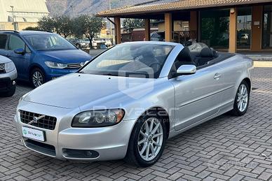 VOLVO C70 2.4 20V 170 CV Momentum
