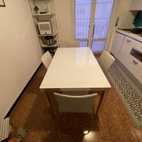 Tavolo e sedie Scavolini