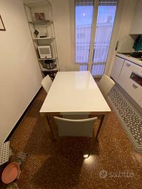 Tavolo e sedie Scavolini