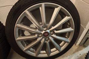 Cerchi in lega Fiat 124 17 ORIGINALI GOMMATI