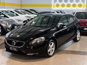 Volvo V40 2.0D 120CV D2 2018 Per Neopatentati