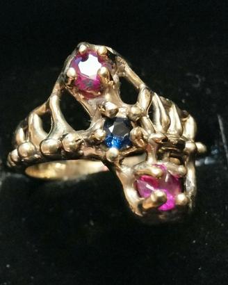 Anello in bronzo con pietre colorate