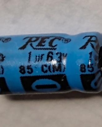 Condensatori elettrolitici n.550 - 1 mF-63V-85°C