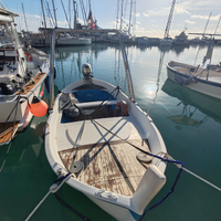 Gozzo in vetroresina