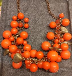Collana bigiotteria perle arancioni e charm marini