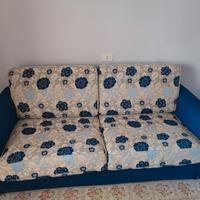 divano a due posti 