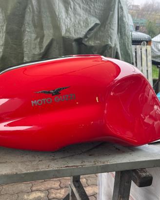Serbatoio Moto Guzzi V11 con pompa benzina