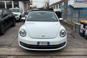 Volkswagen Maggiolino Cabrio 2.0 TDI Design BlueMo