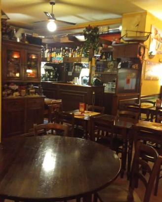Attività / Licenza di 204 m² con 4 locali a Peschi