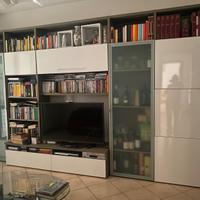 Mobili in pino massello