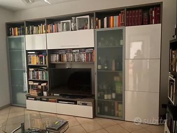 Mobili in pino massello