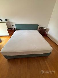 Letto matrimoniale senza materasso verde marino
