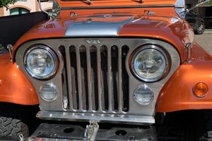 JeepCJ5 5700 V8 200HP