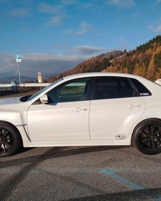 Subaru Impreza WRX STi close deck