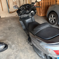 Ripropongo yamaha majesty400 2006 scontanto