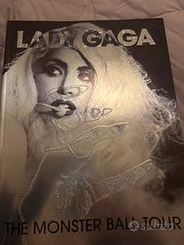LADY GAGA
