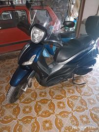 Beverly 350