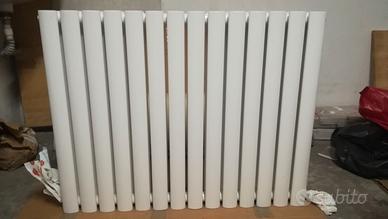 Termosifone Hudson Reed completo di Valvole